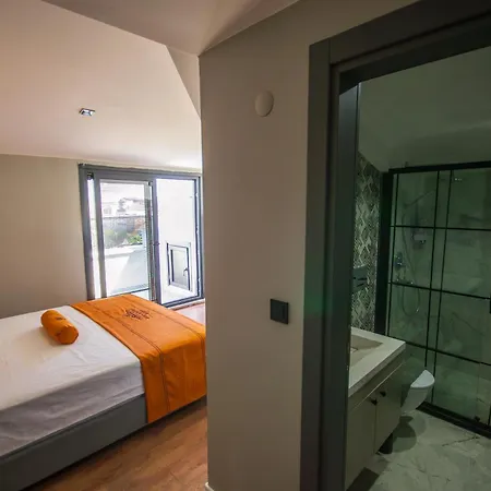 Bera Airport Hotel 3*