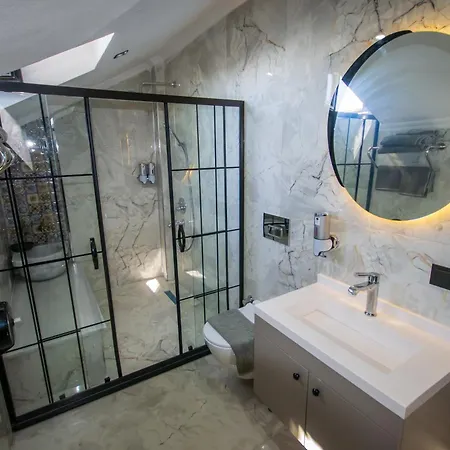 Bera Airport Hotel 3*