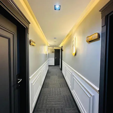 Bera Airport Hotel 3*